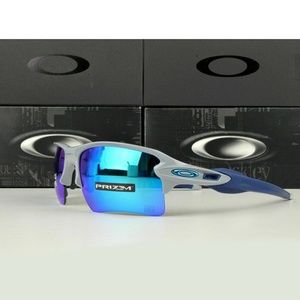 Oakley Sunglasses Grey w/Prizm Sapphire Lens